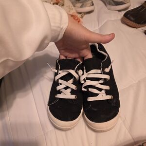 Classic Black Womens Sneakers